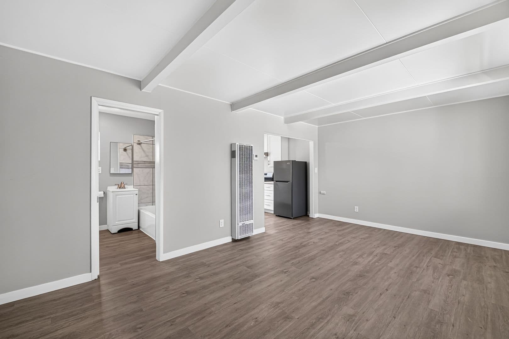 Escondido Apartment: 203 West 3rd Avenue