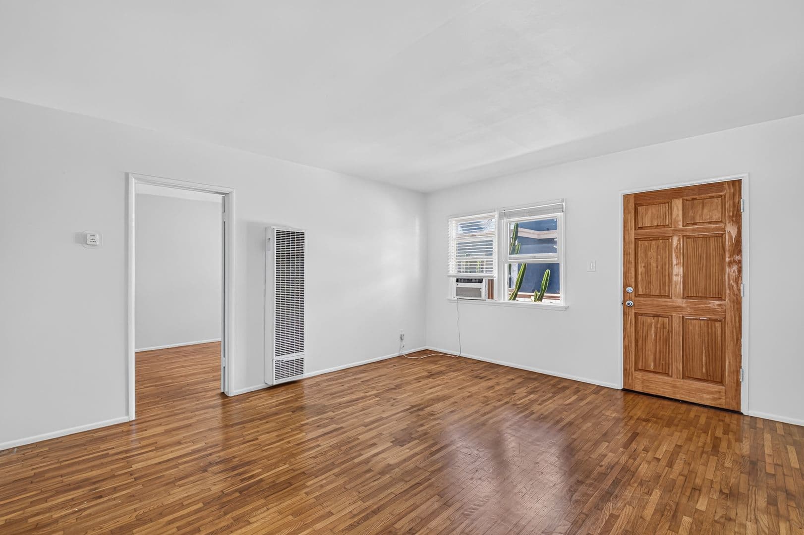 Redondo Beach Apartment: 1906 Voorhees Ave