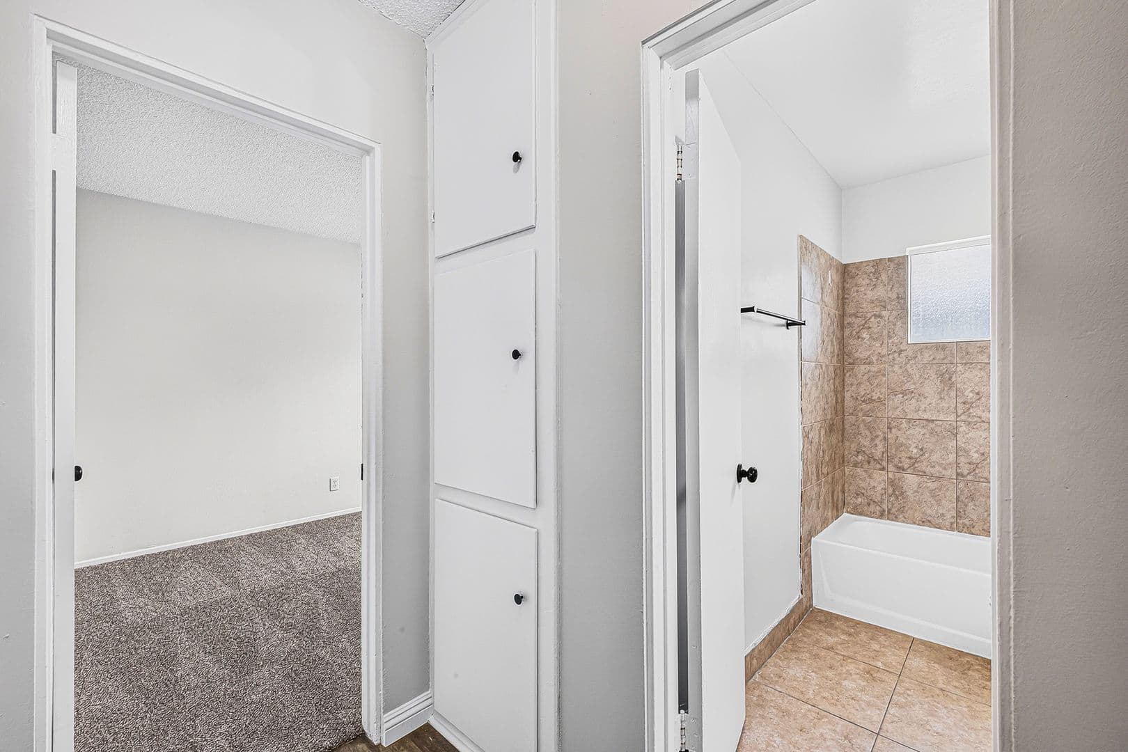 Anaheim Apartment: 147 S Magnolia Avenue
