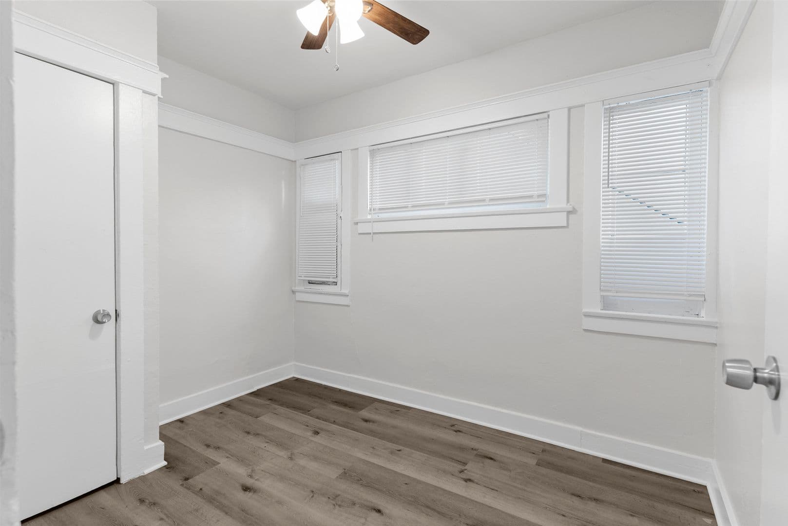 Long Beach Apartment: 736 Olive Avenue
