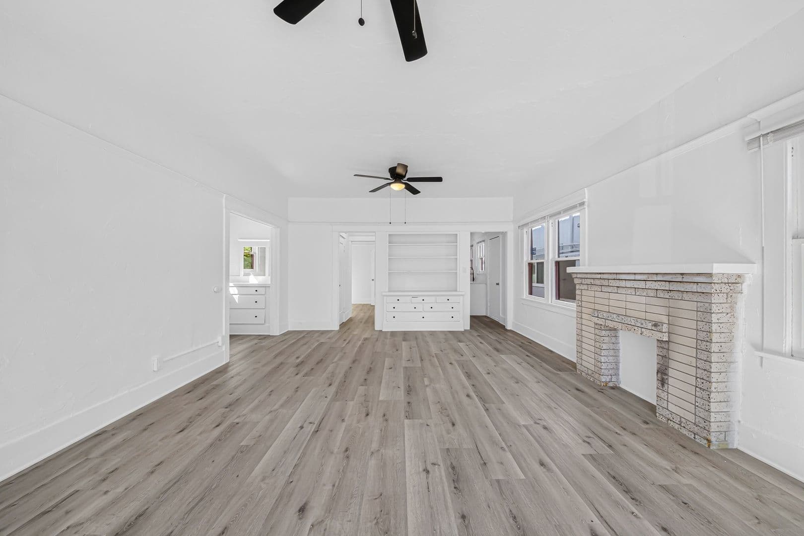 Long Beach Apartment: 1045 E 4th Street
