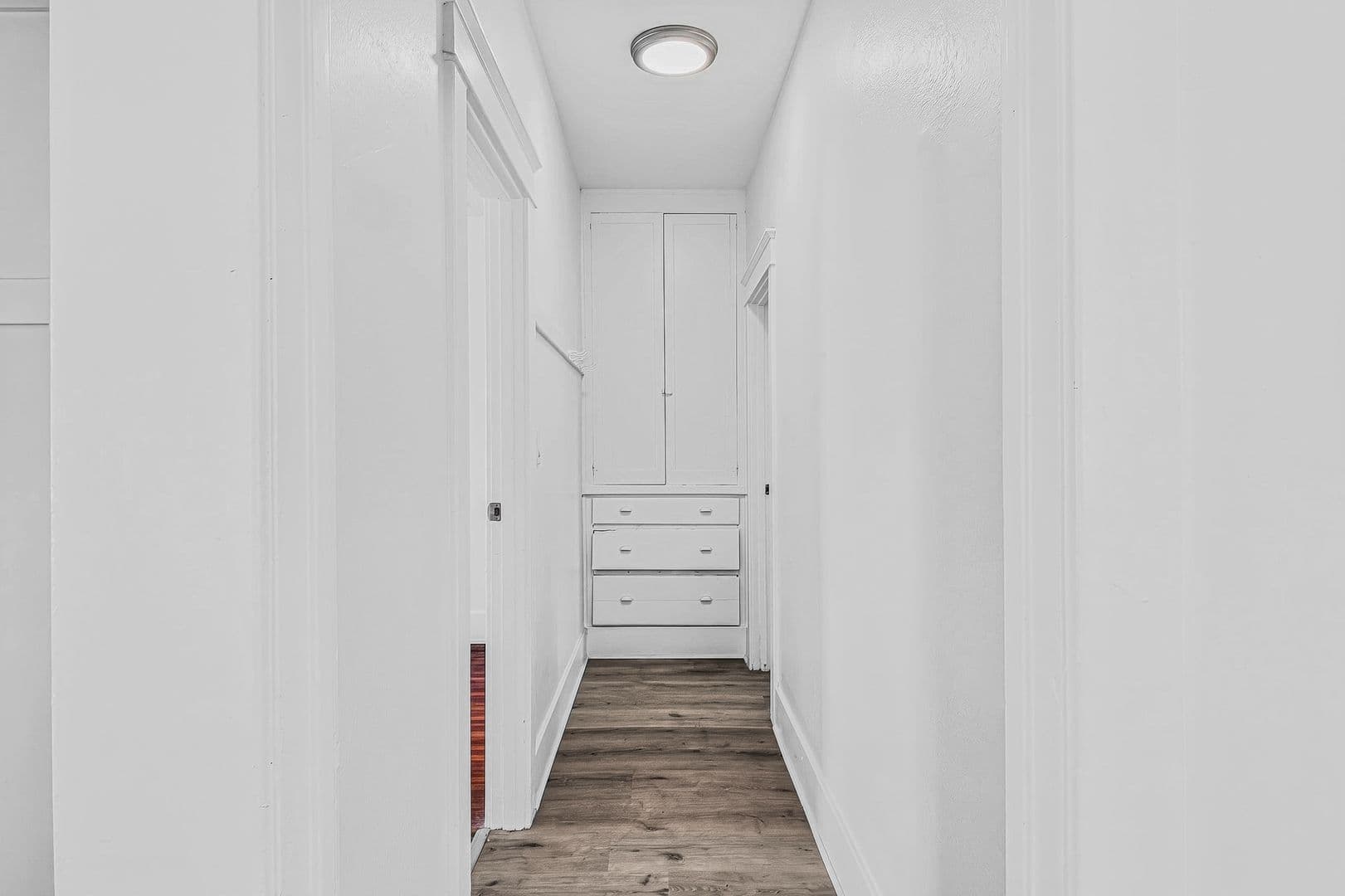 Long Beach Apartment: 1045 E 4th Street
