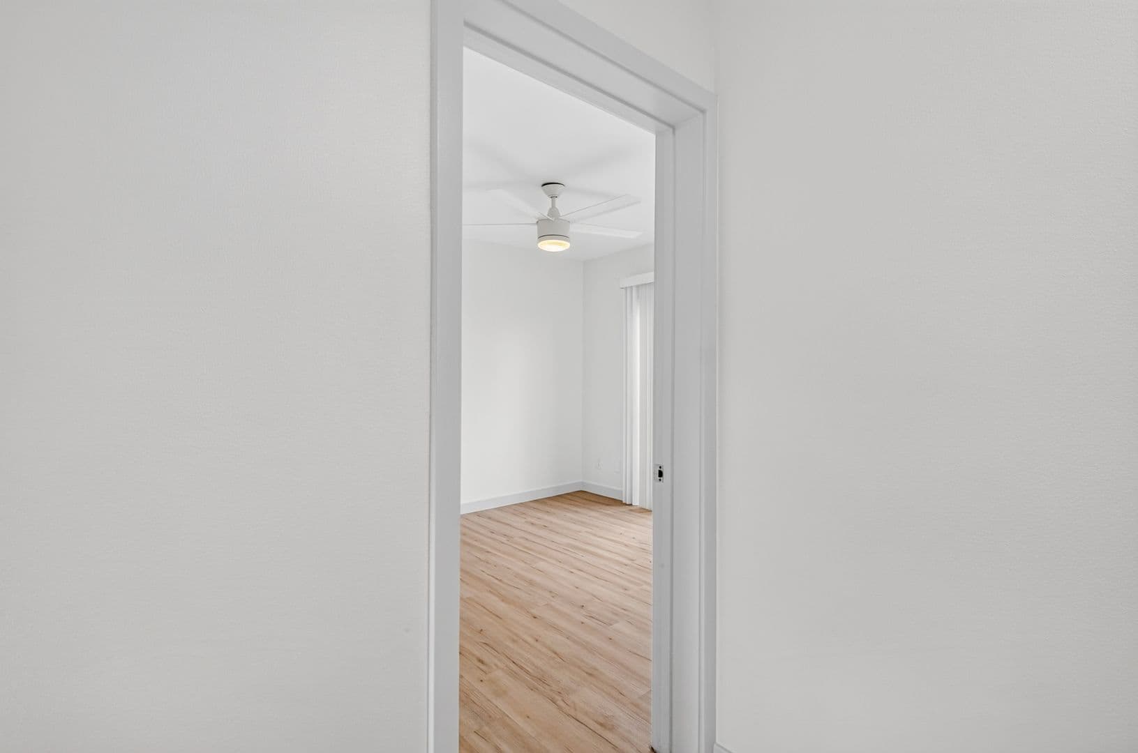 Long Beach Apartment: 921 Alamitos Ave.