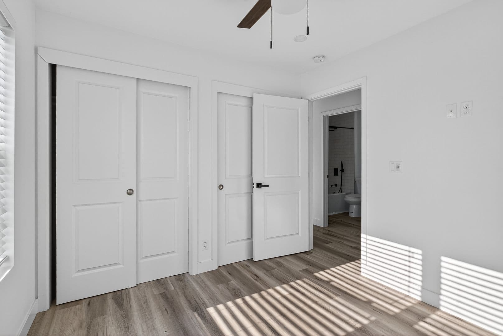Fullerton Apartment: 113-201 South Lillie Avenue