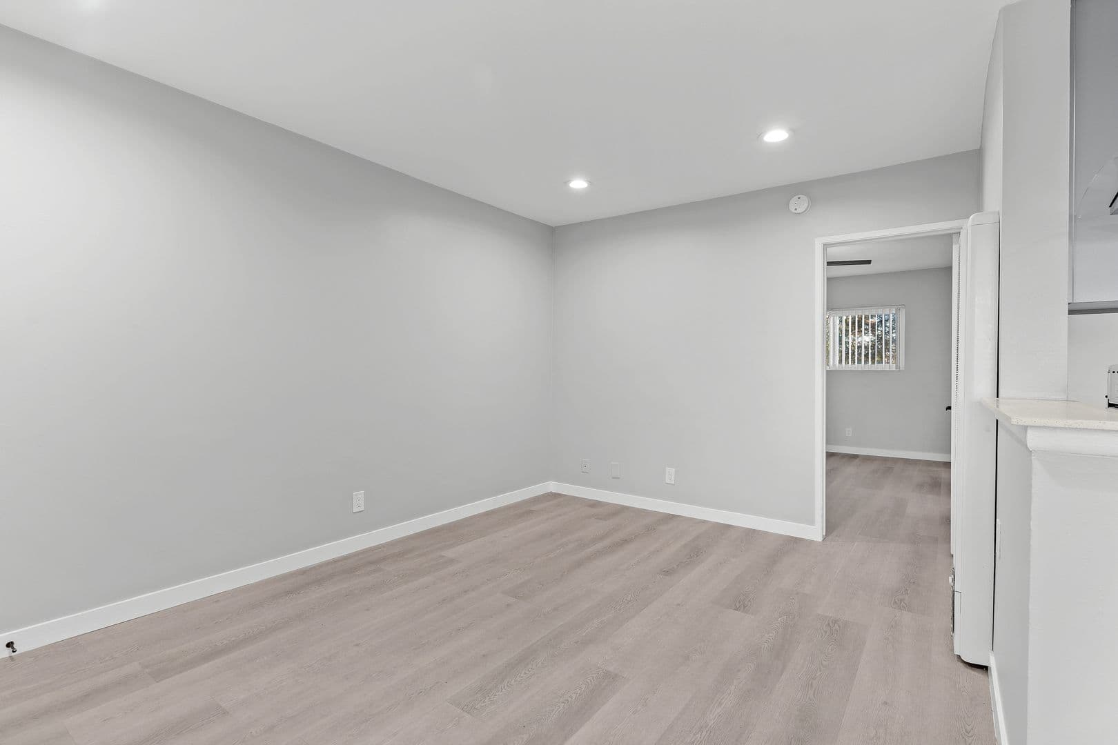 Garden Grove Apartment: 12602 Kensington Lane