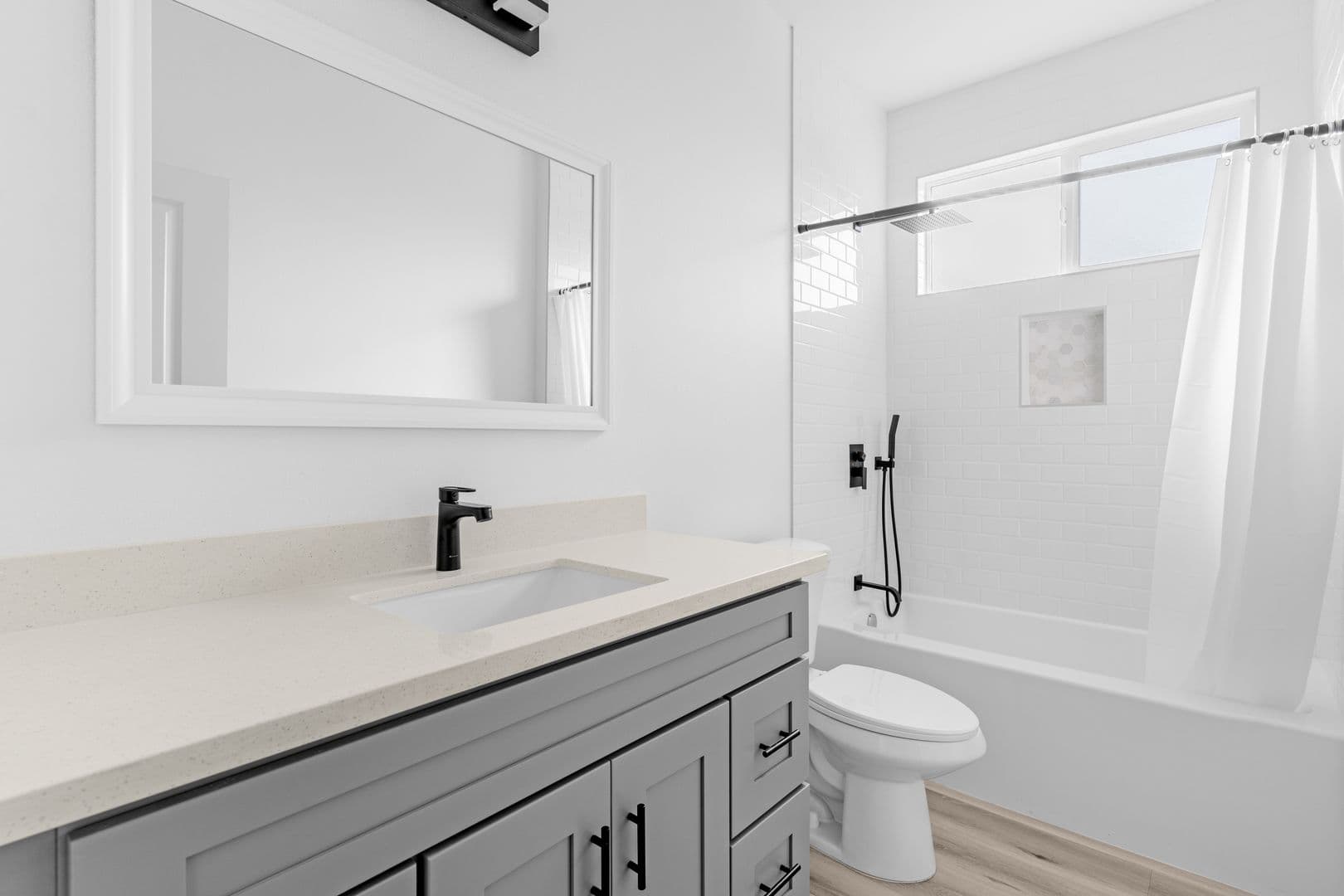 Garden Grove Apartment: 12602 Kensington Lane