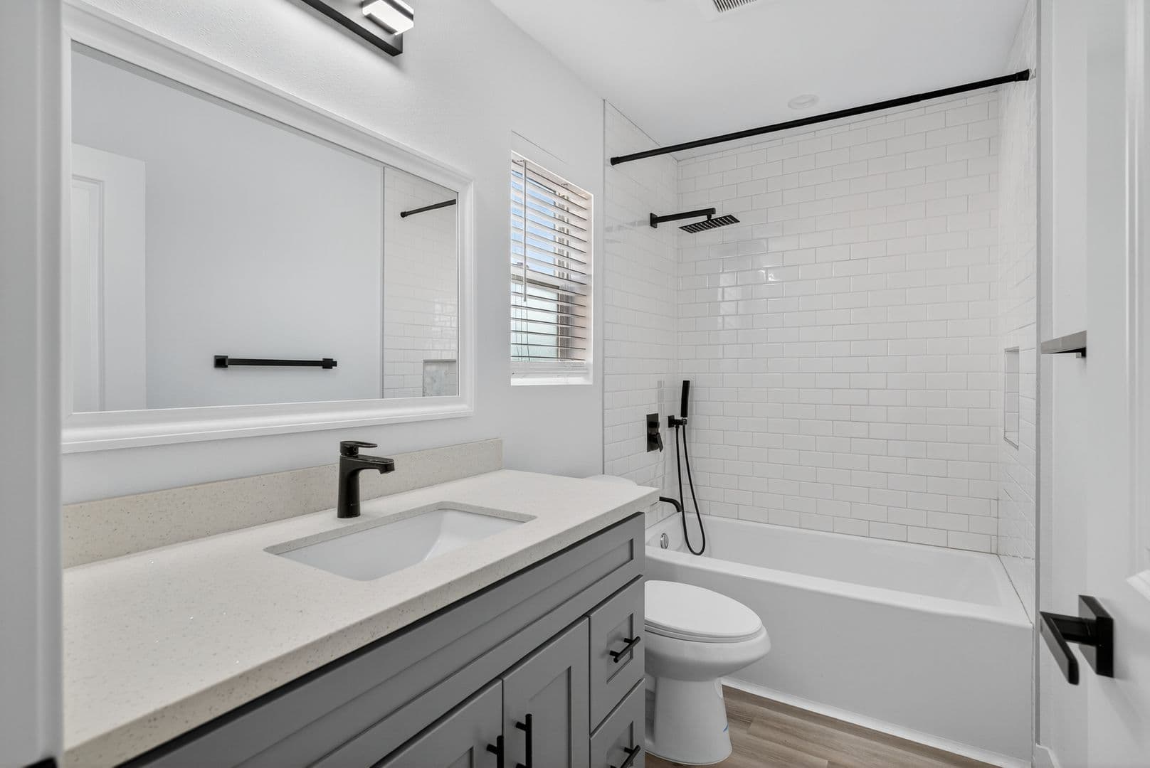 Fullerton Apartment: 113-201 South Lillie Avenue