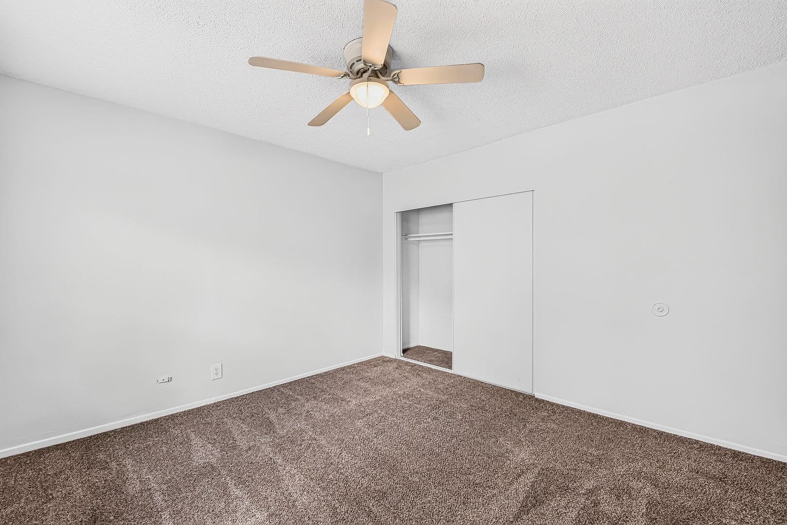 Anaheim Apartment: 147 S Magnolia Avenue