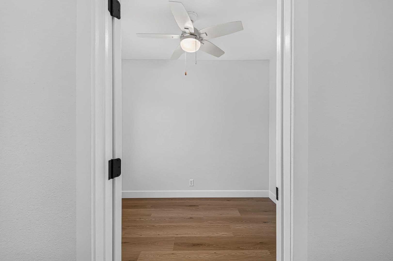 Long Beach Apartment: 526 Lime Avenue