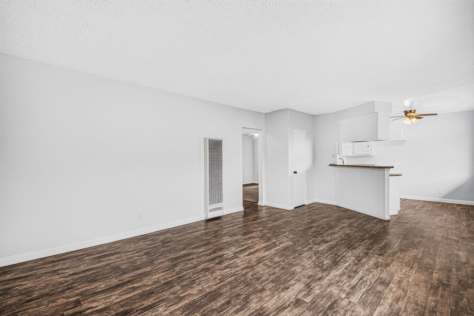 Anaheim Apartment: 147 S Magnolia Avenue