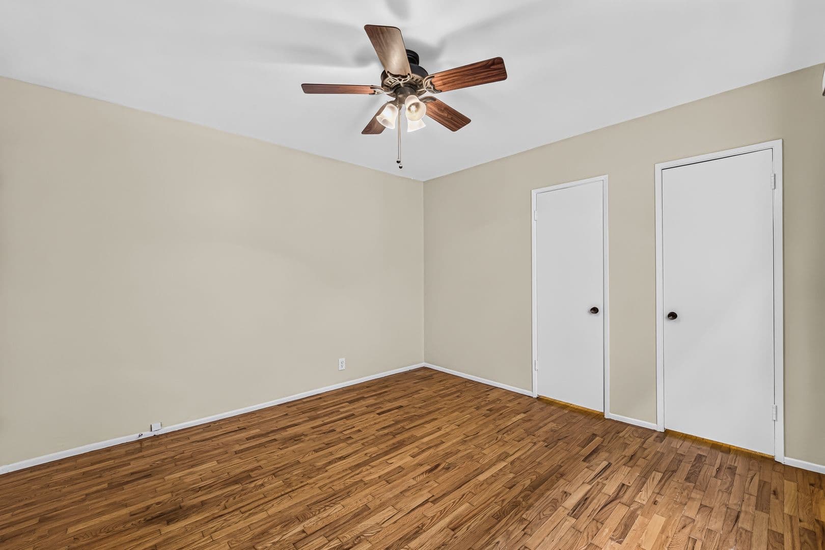 Los Angeles Apartment: 3888 Potomac Ave.