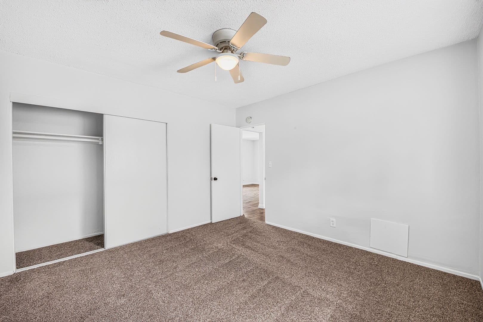 Anaheim Apartment: 147 S Magnolia Avenue