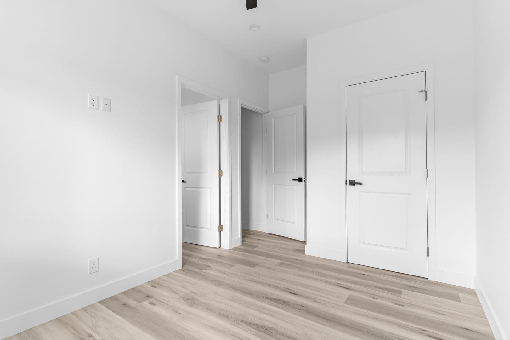 Garden Grove Apartment: 12602 Kensington Lane