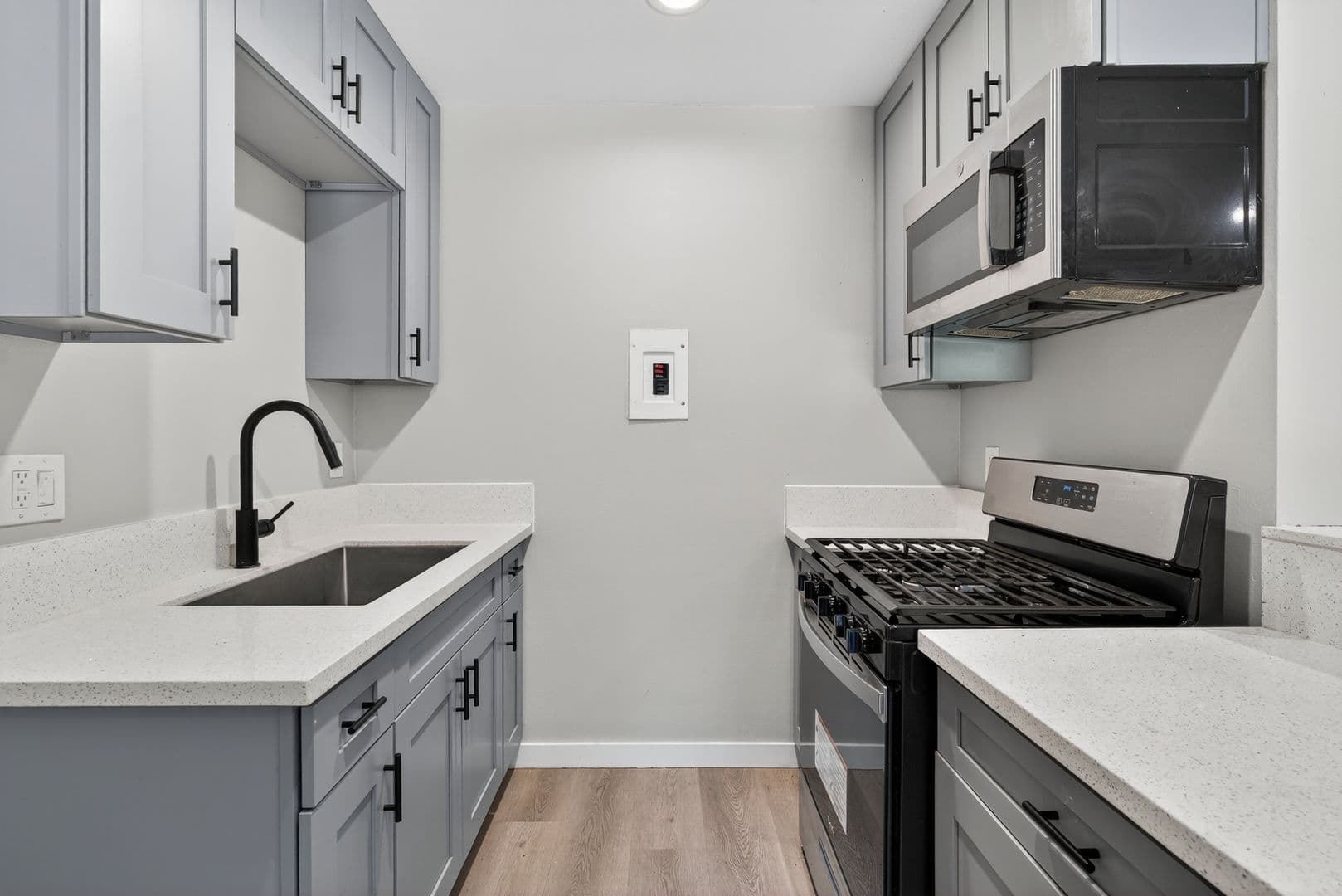 Fullerton Apartment: 2300 East Commonwealth Avenue