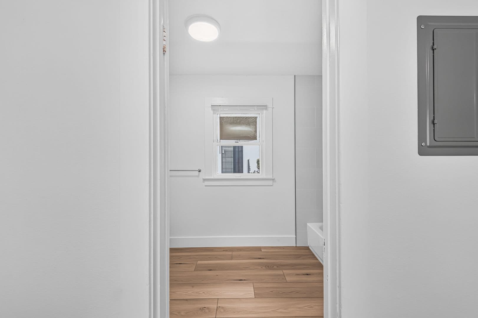 Long Beach Apartment: 525 Chestnut Avenue