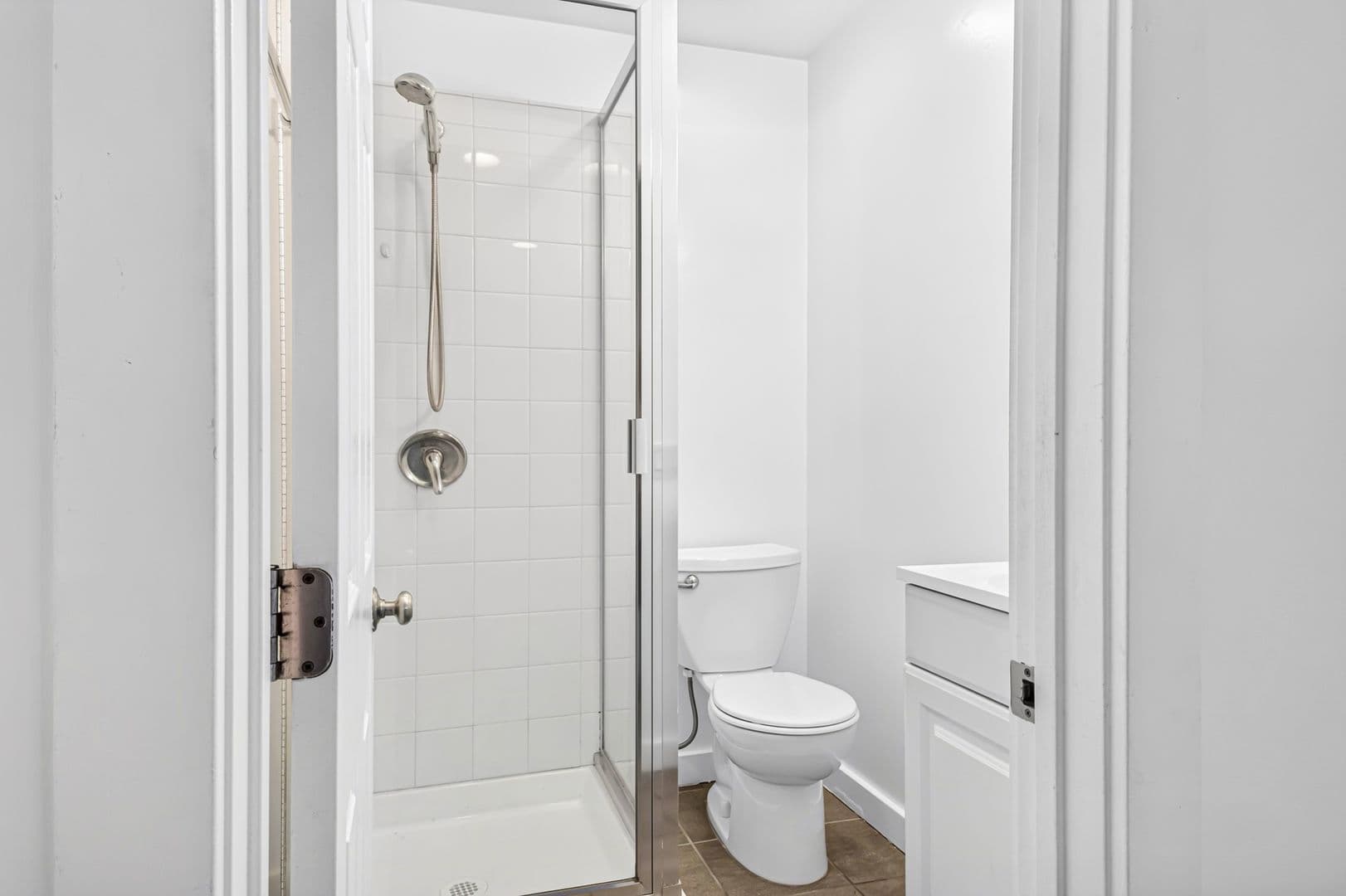 Long Beach Apartment: 2325 E 2nd Street