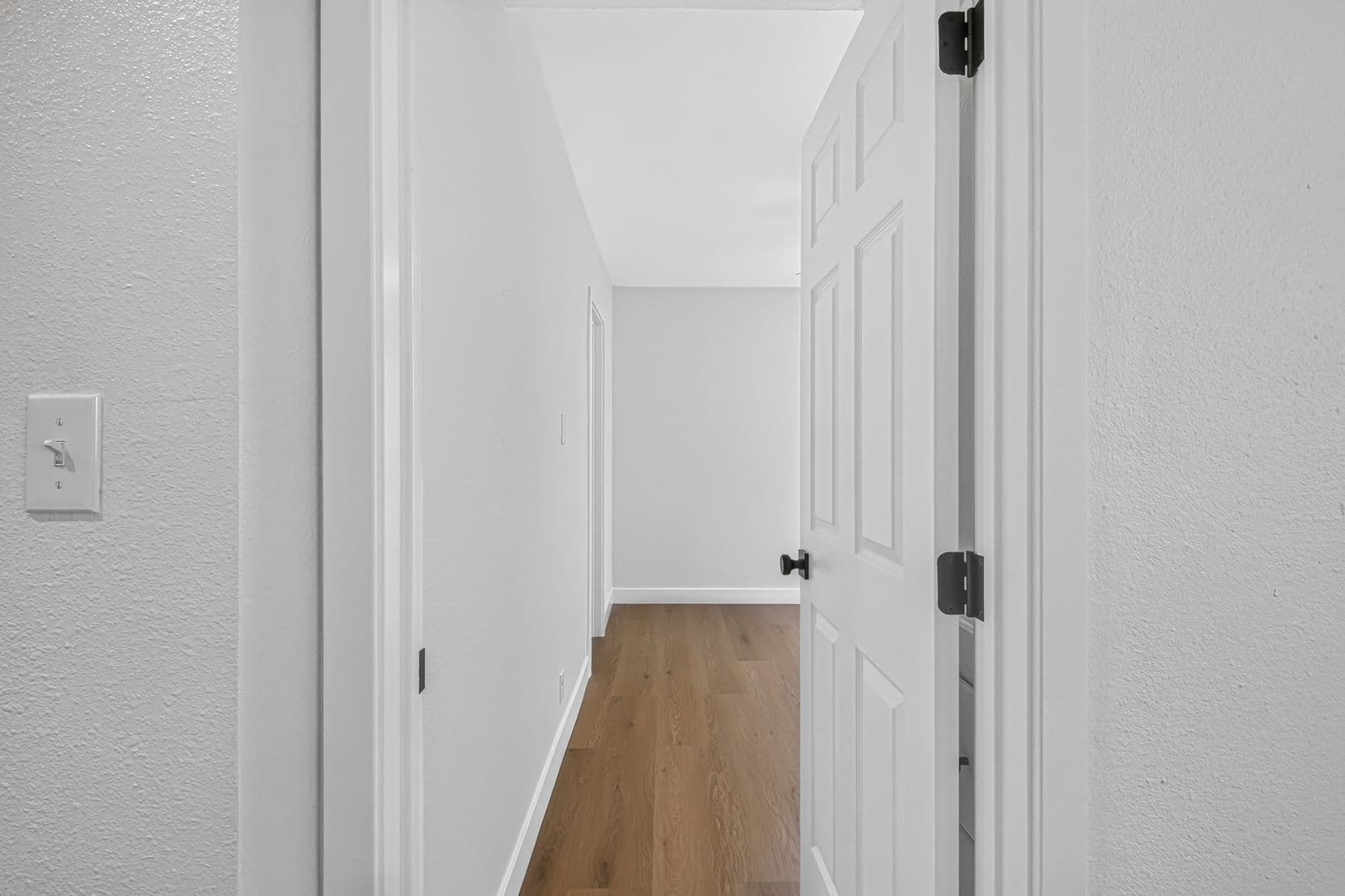 Long Beach Apartment: 526 Lime Avenue