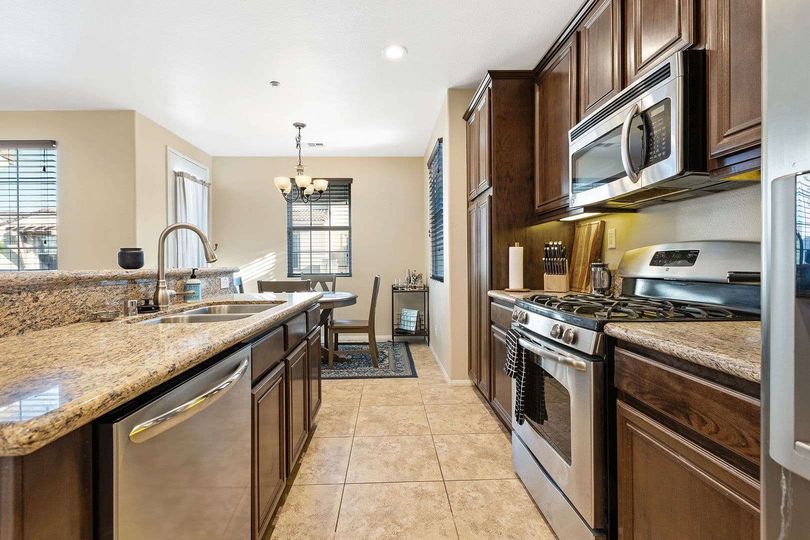 Temecula House: 31186 Lavender Court