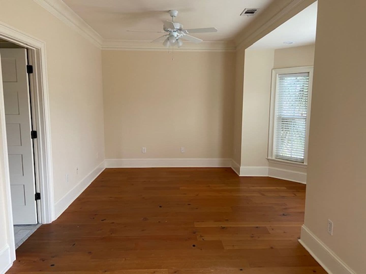 Savannah Apartment: 1005 Habersham Street