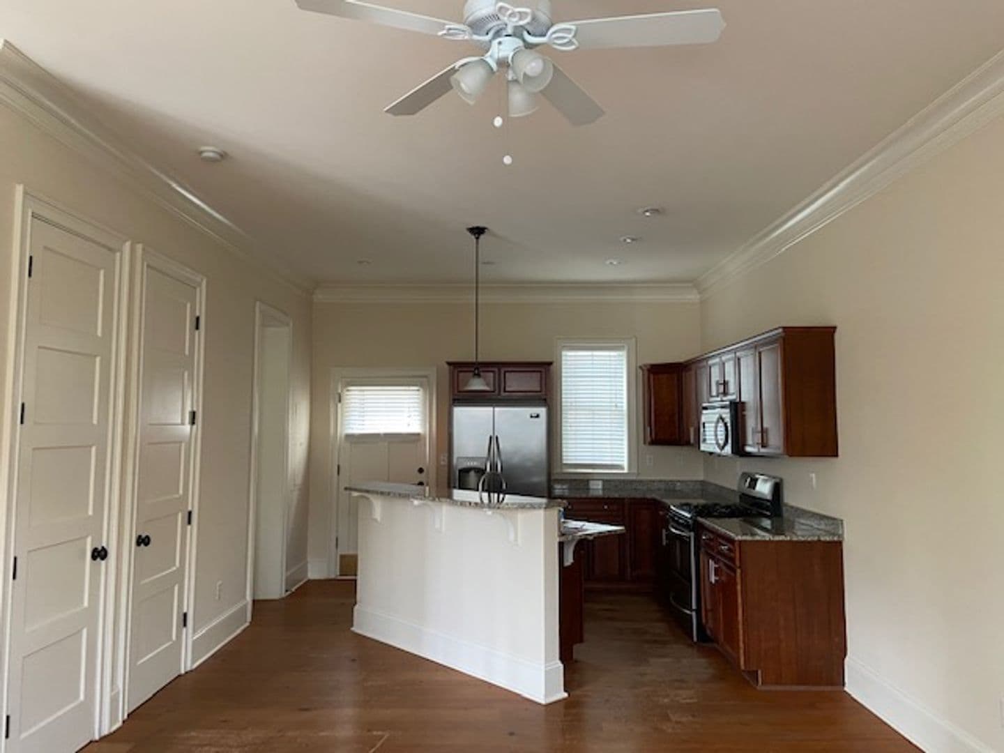 Savannah Apartment: 1005 Habersham Street