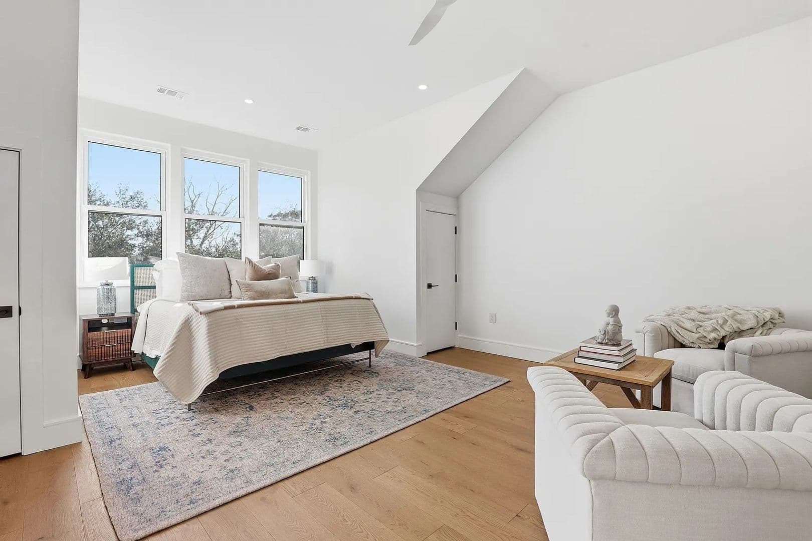 Savannah Townhome: 102-118 Pearl Street
