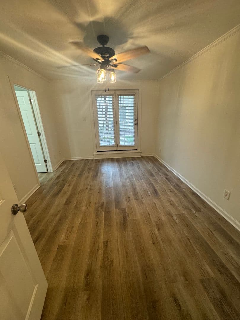 Savannah Apartment: 408 - 419 East Gaston Street
