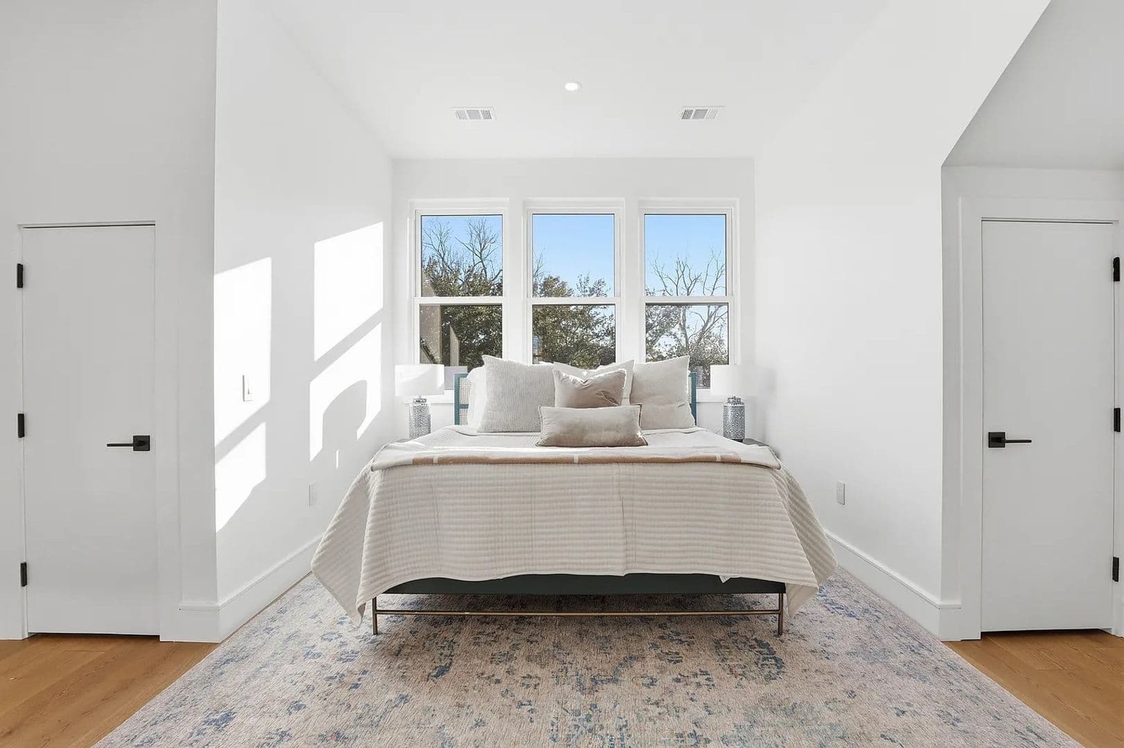 Savannah Townhome: 102-118 Pearl Street