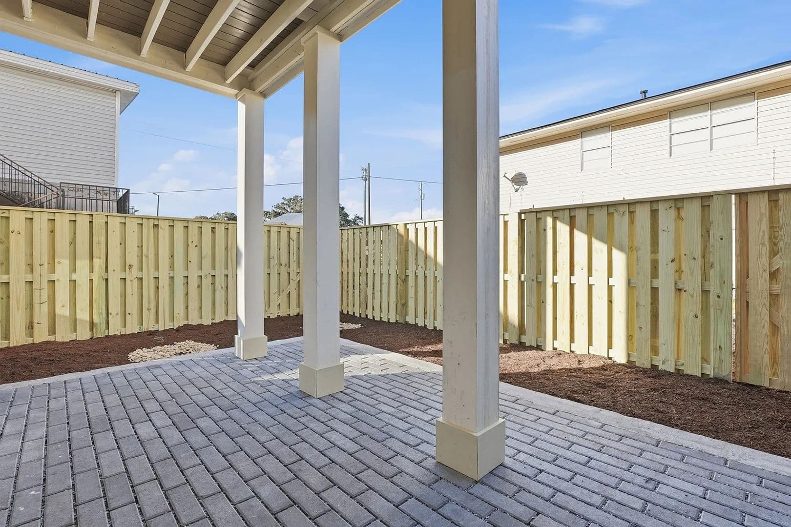 Savannah Townhome: 102-118 Pearl Street