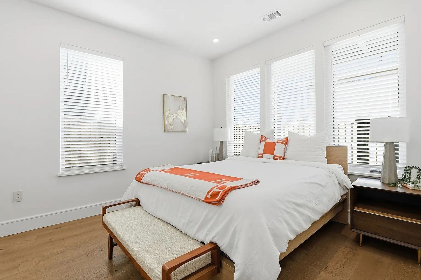 Savannah Townhome: 102-118 Pearl Street