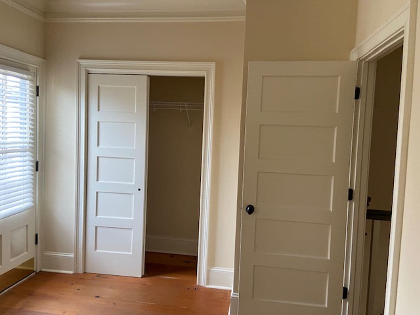 Savannah Apartment: 1005 Habersham Street
