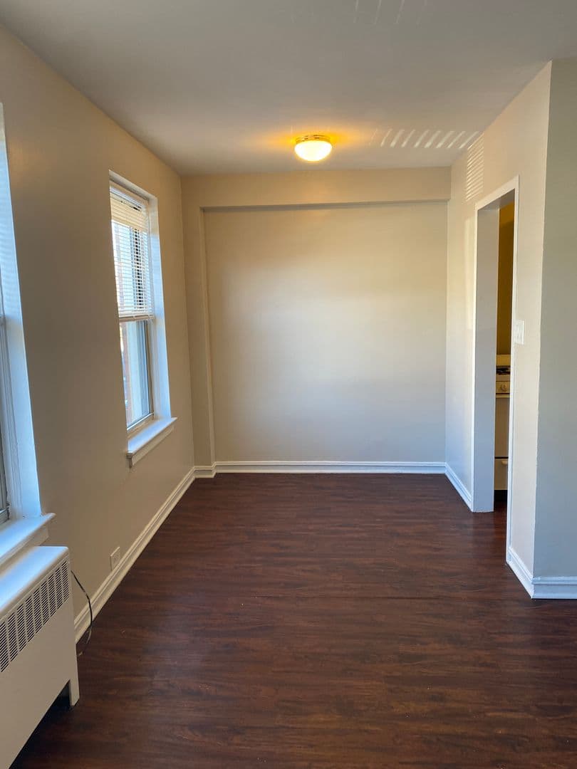 Chicago Apartment: 7220 S. South Shore Drive