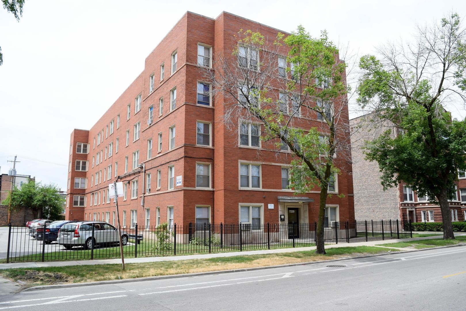 Chicago Apartment: 7220 S. South Shore Drive