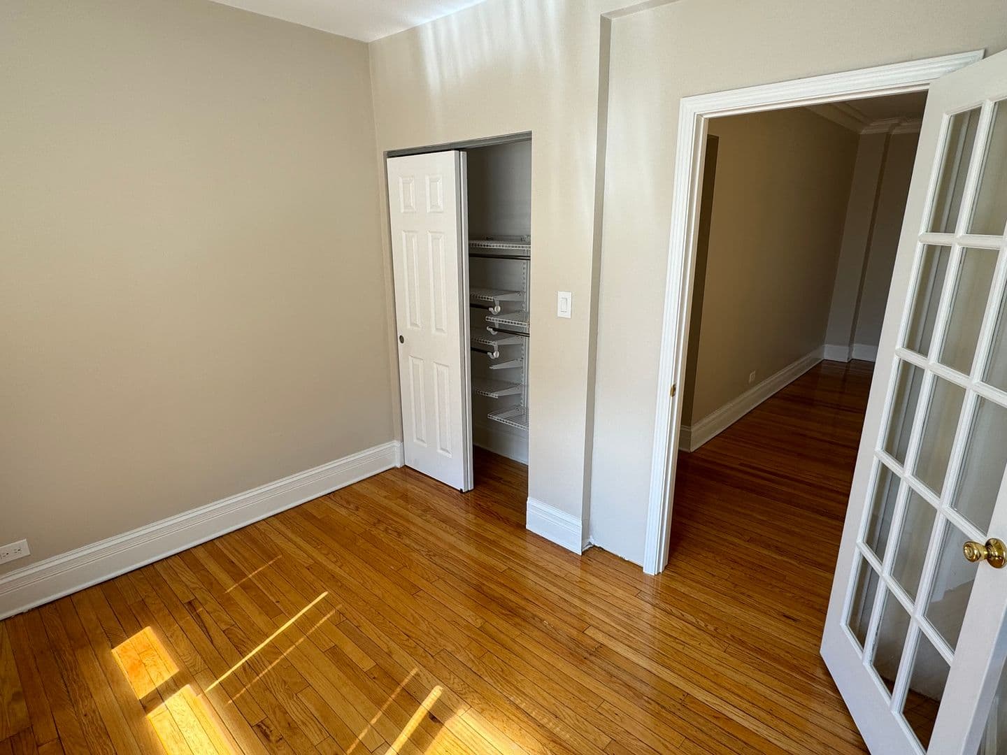 Chicago Apartment: 7263 S South Shore Drive