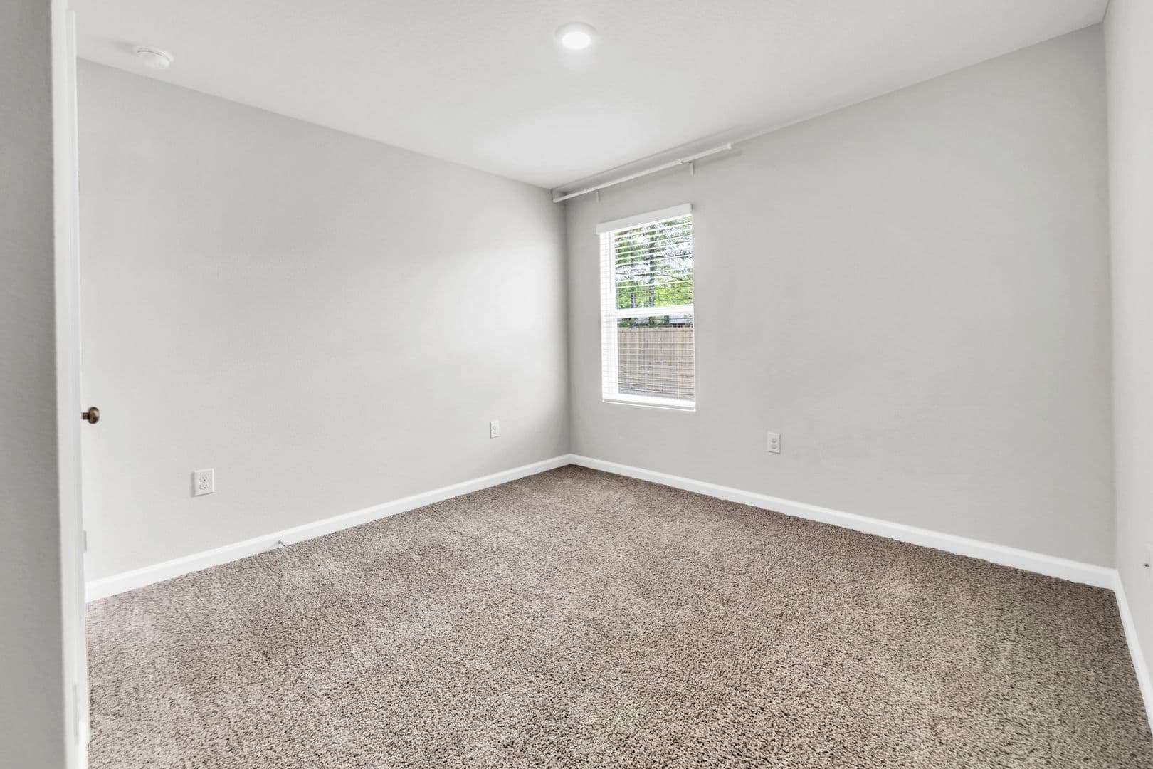CRESTVIEW House: 3107 TRICIA CIRCLE