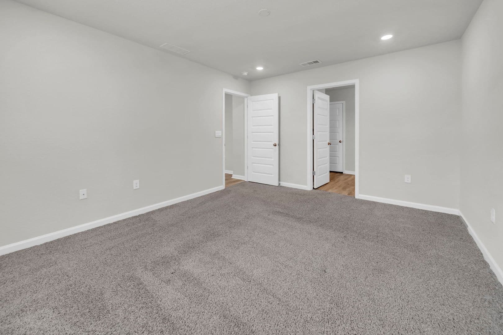 CRESTVIEW House: 3107 TRICIA CIRCLE
