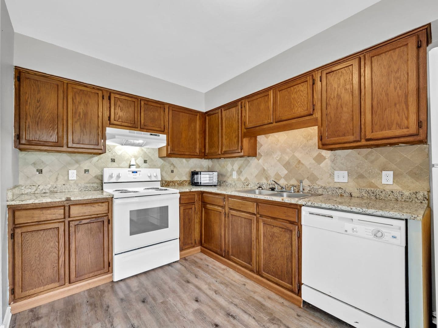 NICEVILLE Apartment: HICKORY AVENUE