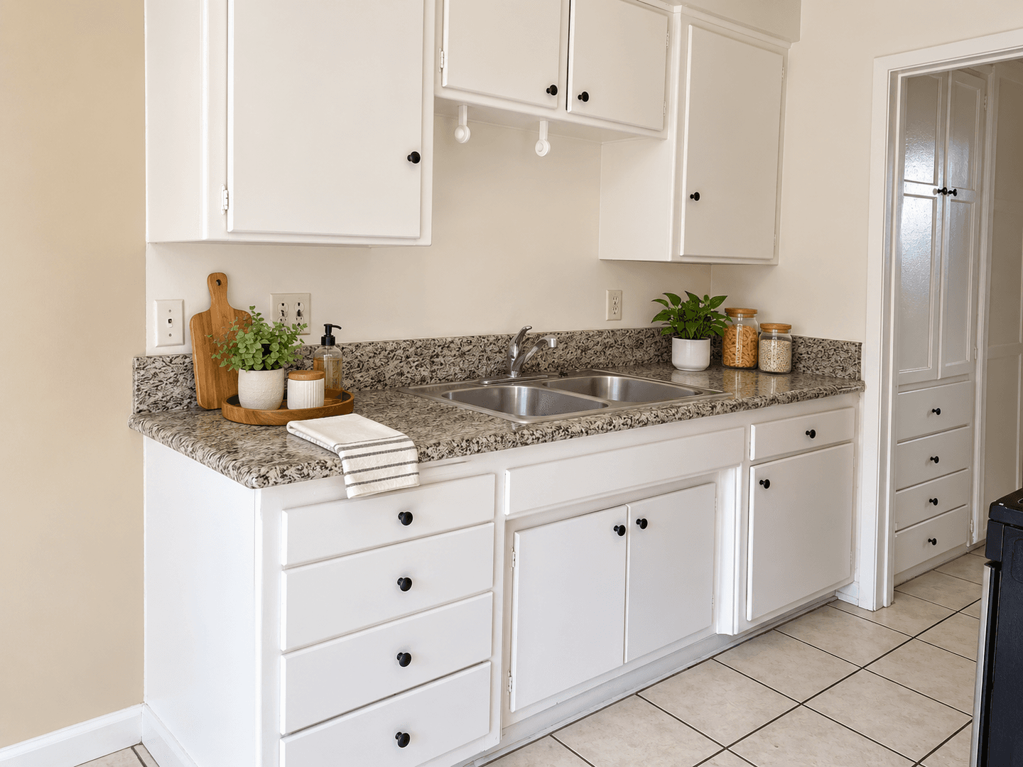 Arcadia Apartment: 616-618 S. Santa Anita Avenue