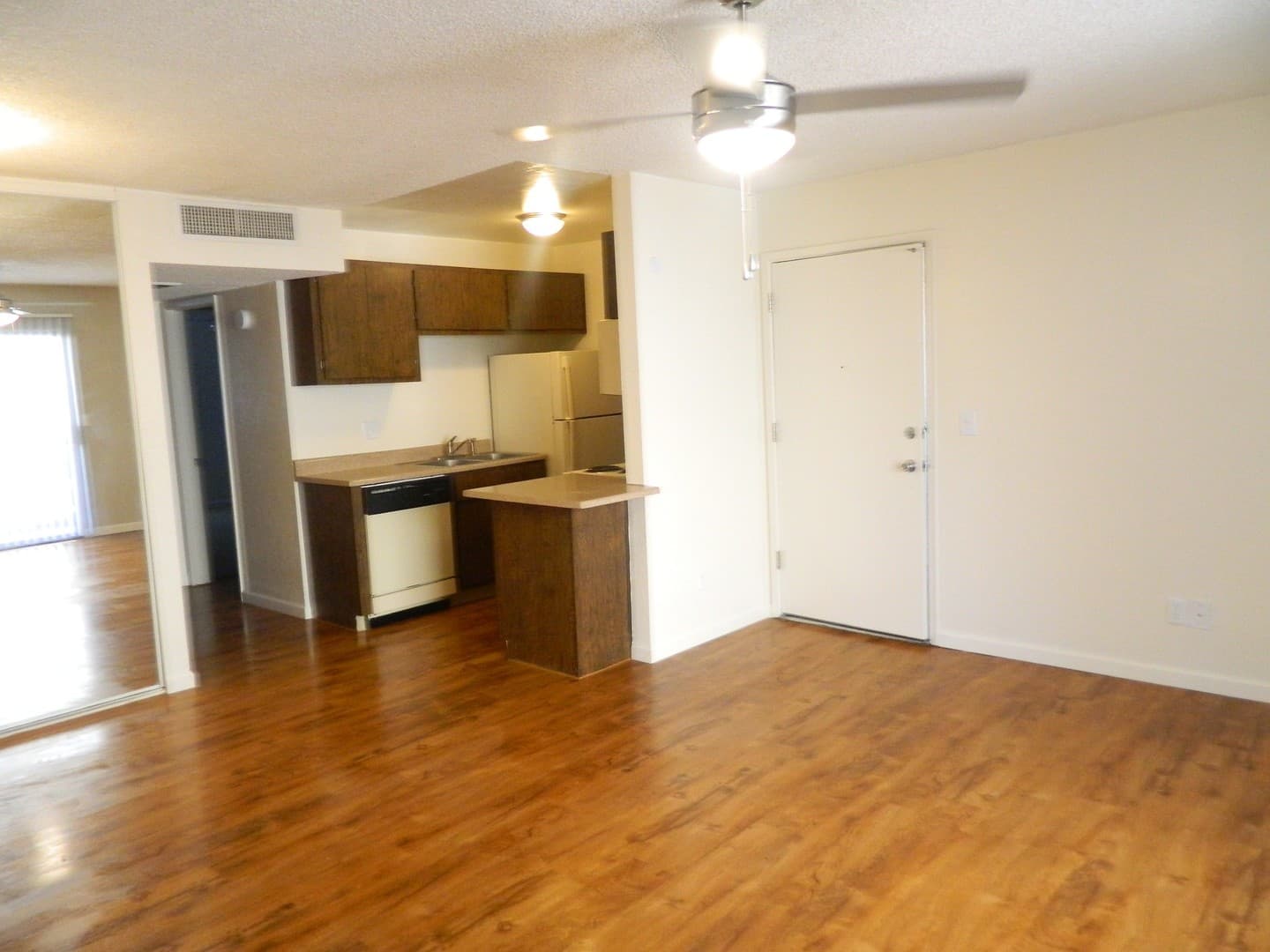 Tucson Apartment: 201 N. Wilmot Road