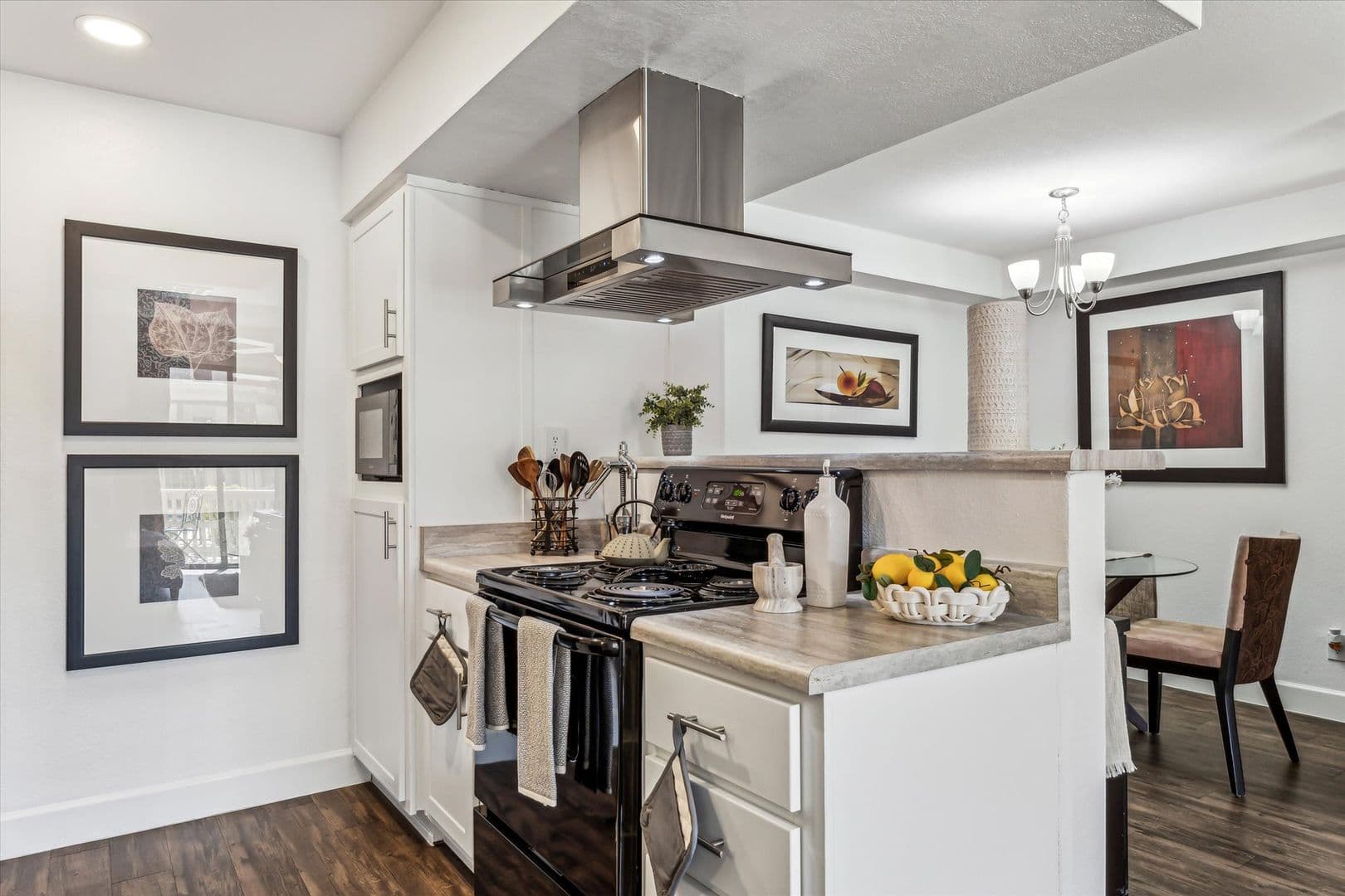 Mesa Apartment: 2940 E Broadway Road