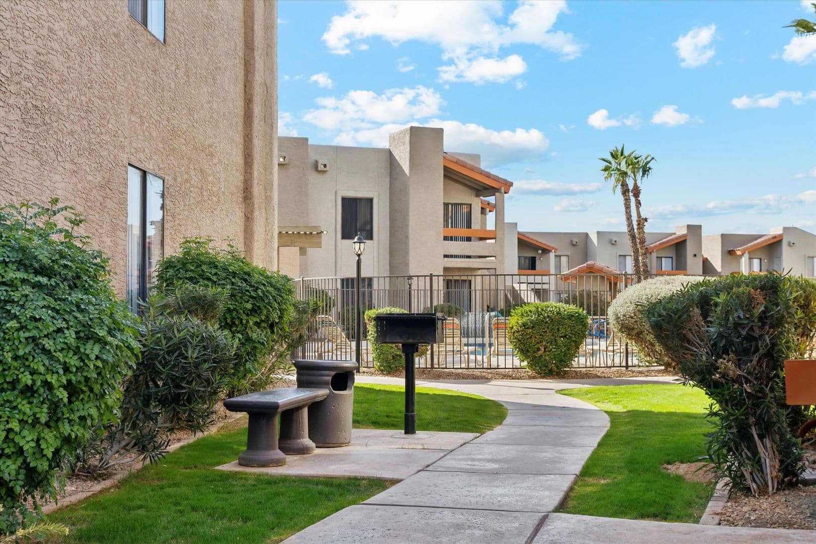 Mesa Apartment: 2940 E Broadway Road