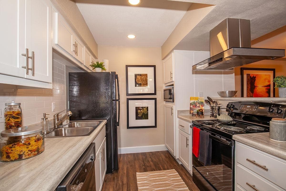 Mesa Apartment: 2940 E Broadway Road