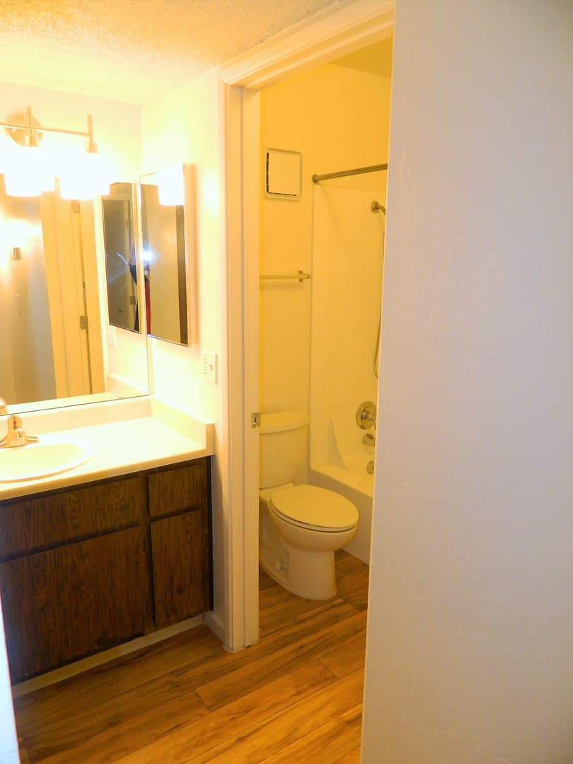 Tucson Apartment: 201 N. Wilmot Road