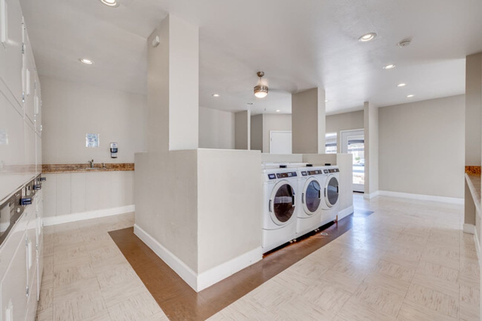 Phoenix Apartment: 12231 N. 19th Street