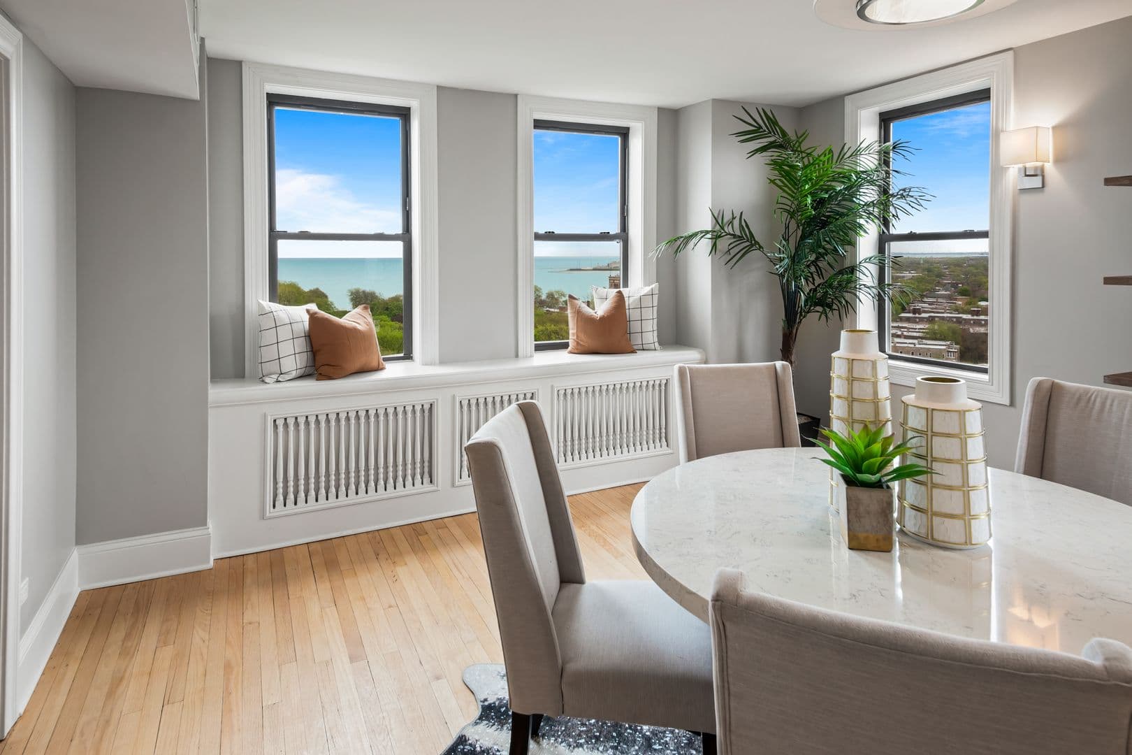 Chicago Apartment: 7000 S South Shore Dr.