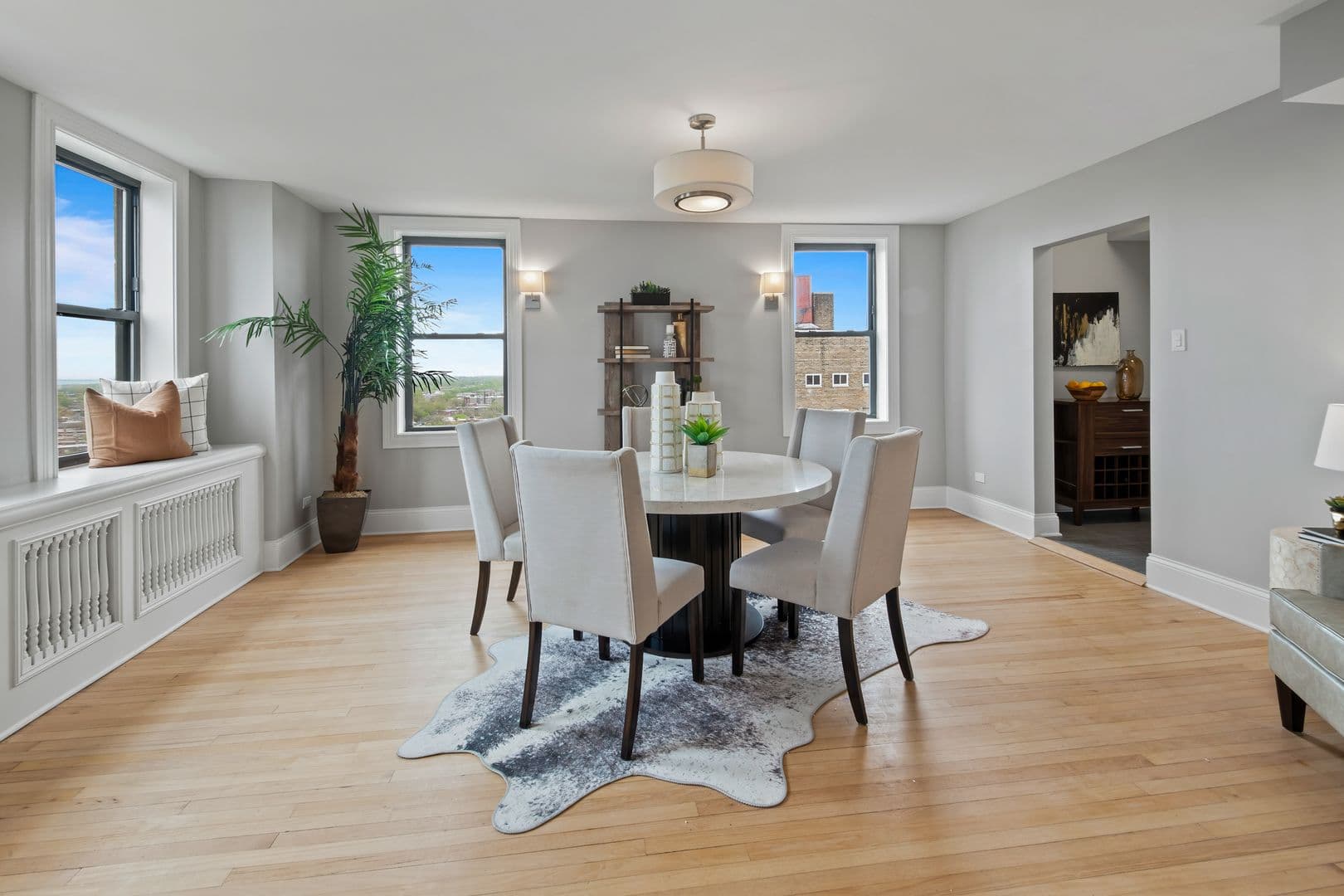 Chicago Apartment: 7000 S South Shore Dr.