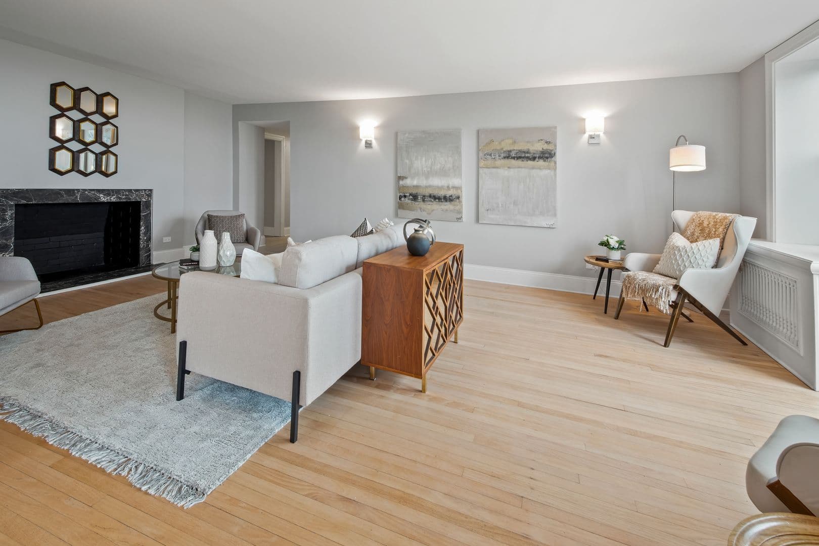 Chicago Apartment: 7000 S South Shore Dr.