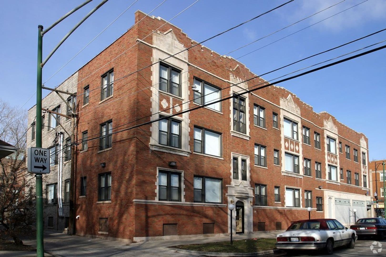 Chicago Apartment: 1721-25 E 79th St