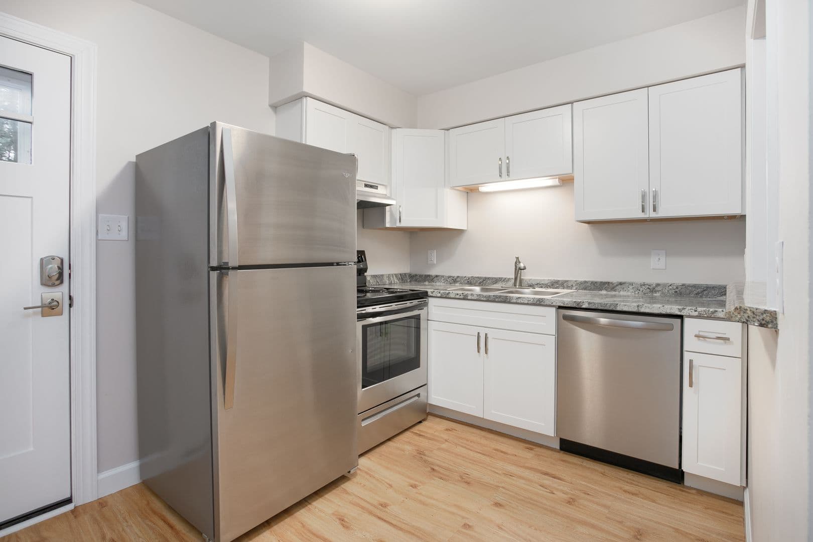 Elon Apartment: 739 East Haggard Ave.