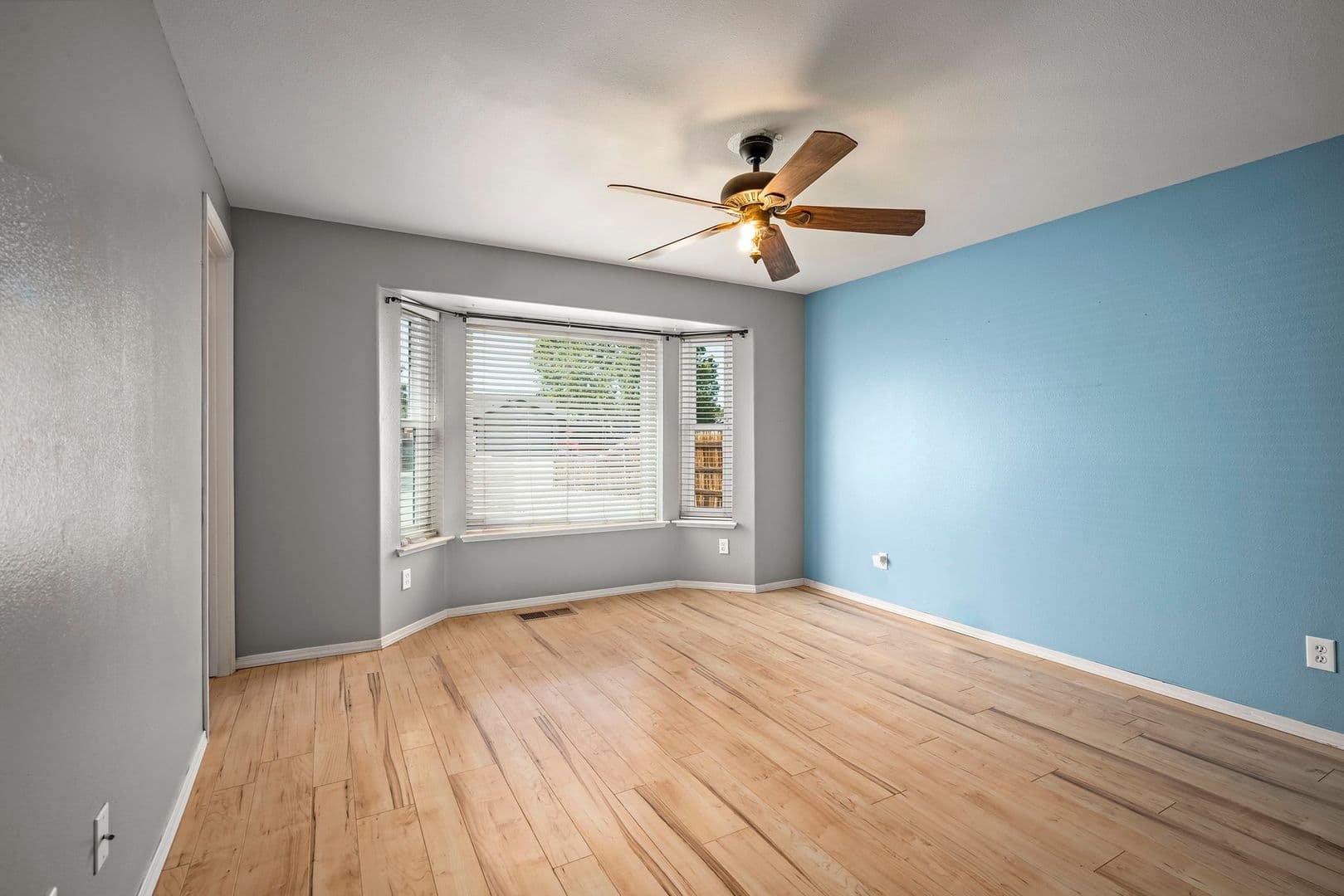 Dayton House: 2072 Lonnie Lane