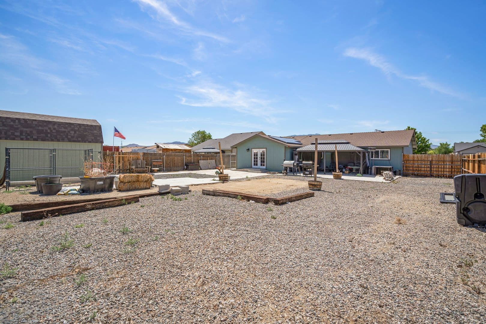 Dayton House: 2072 Lonnie Lane